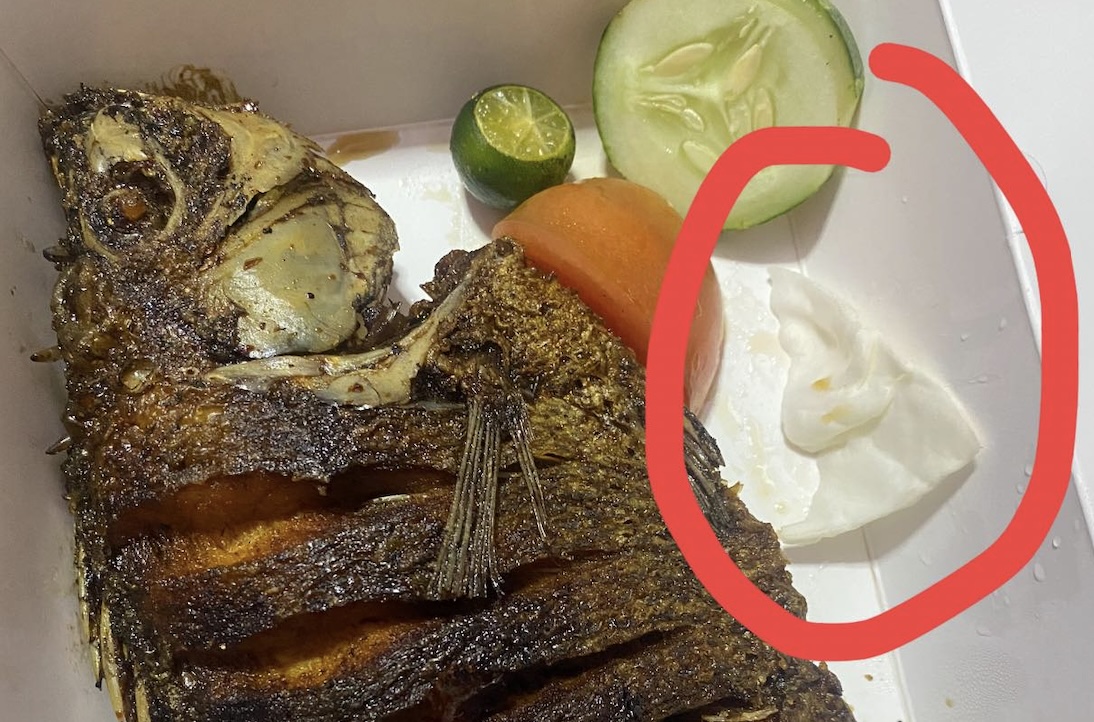 “Now cabbage very expensive!” — Customer pokes fun after his food order came with just 1 small piece of cabbage